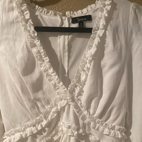 Trixxi White Ruffled Tiered Long Sleeve Dress - Picture 2 of 4